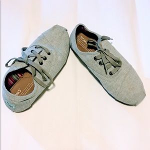 Toms lights grey size 7.5w